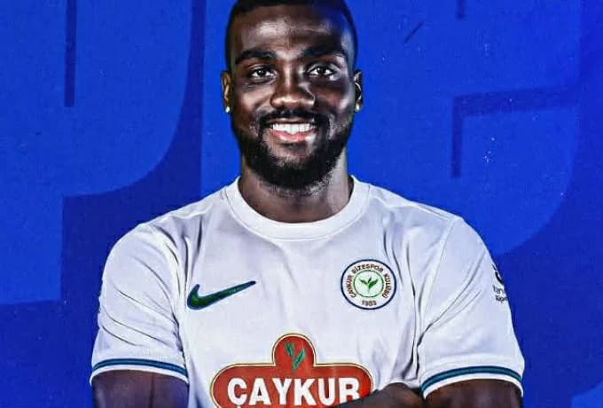 Frantzdy Pierrot offiziell an Rizespor ausgeliehen