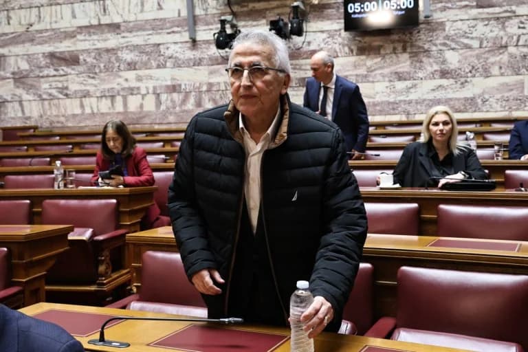 Υπόθεση Παναγόπουλου: Παραίτηση Στρατινάκη και το σκάνδαλο «σκόιλ ελικίκου»