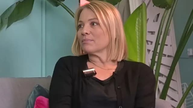 Marianna Toumasatou: "Ich bin der Abwesenheit meines Vaters müde"