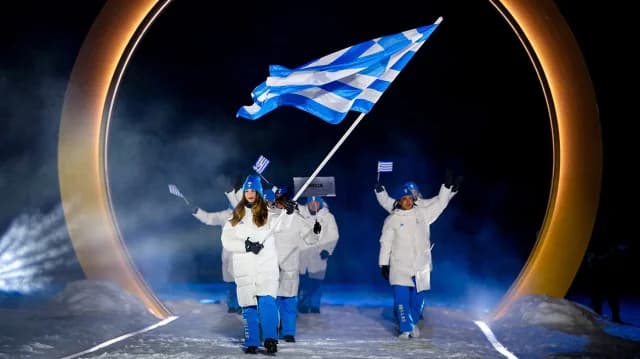 Ελληνική αποστολή: Εντυπωσιακή είσοδος στους Χειμερινούς Ολυμπιακούς Αγώνες