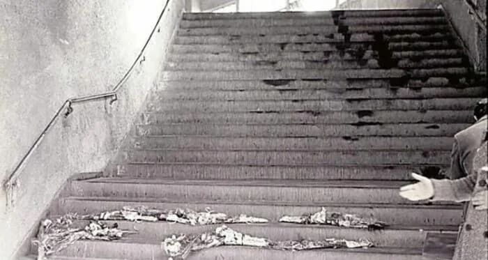 1981年2月8日：7号门惨案