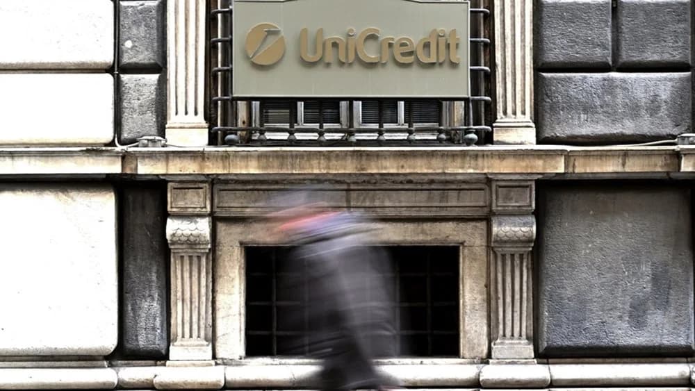 UniCredit: Σχέδια για επιστροφή 50 δισ. ευρώ στους μετόχους