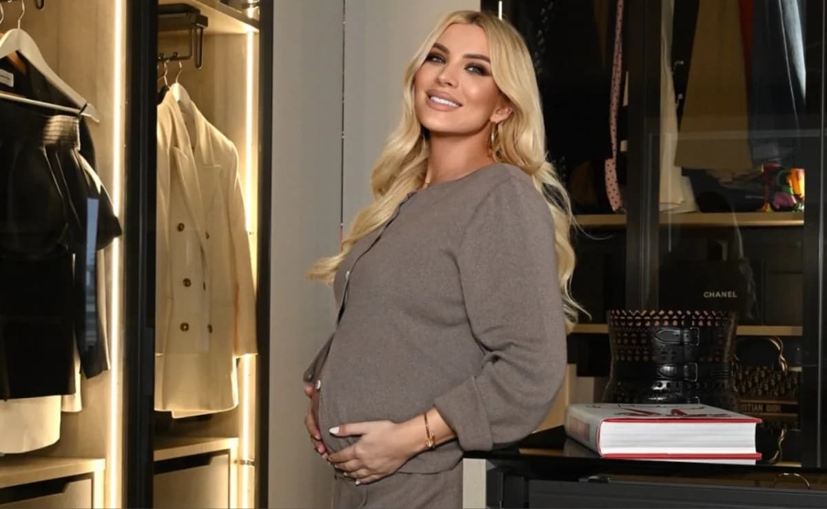 Katerina Kainourgiou: Reveals her daughter's birth date