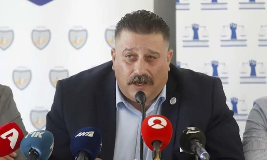 עימות בין לואיזידיס לפיטיריס סביב הצהרות שר המשפטים