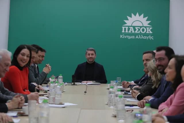 Επιστολή διαμαρτυρίας στον Ανδρουλάκη από το ΠΑΣΟΚ Αχαΐας