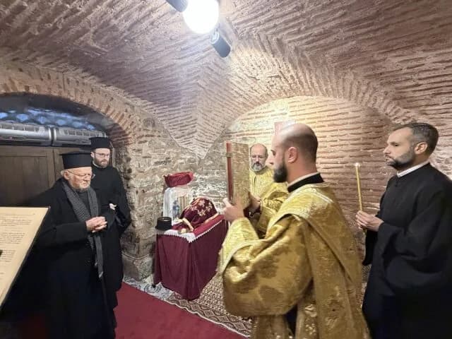 הפטריארך האקומני ברתולומאוס: השפה היוונית היא 'שפת האם של הרוח'