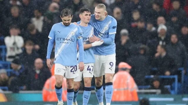 Manchester City - Fulham 3:0: Verfolgt weiterhin Arsenal