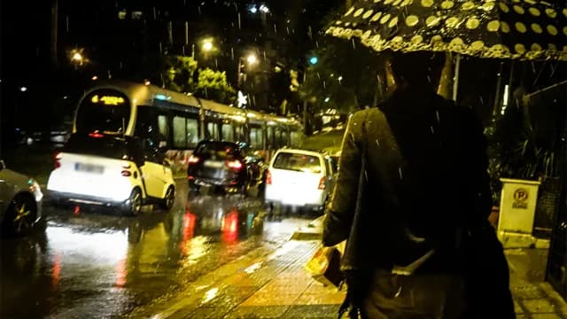 Έντονη βροχόπτωση στην Αττική: Πρόγνωση καιρού και βίντεο