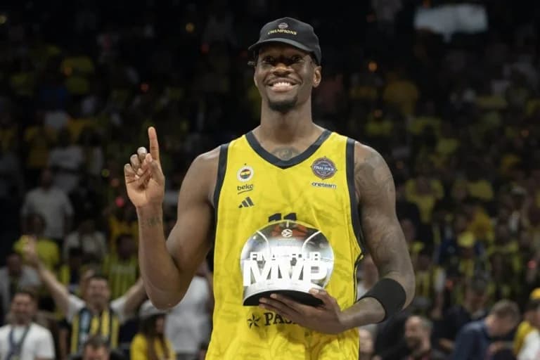 Παναθηναϊκός: Κλείνει τον Χέιζ-Ντέιβις με συμβόλαιο 2,5 ετών