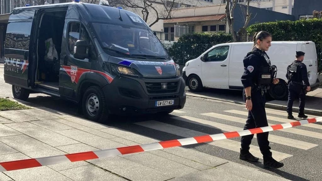 Francia: Madre Admite Haber Puesto a 2 Bebés en el Congelador