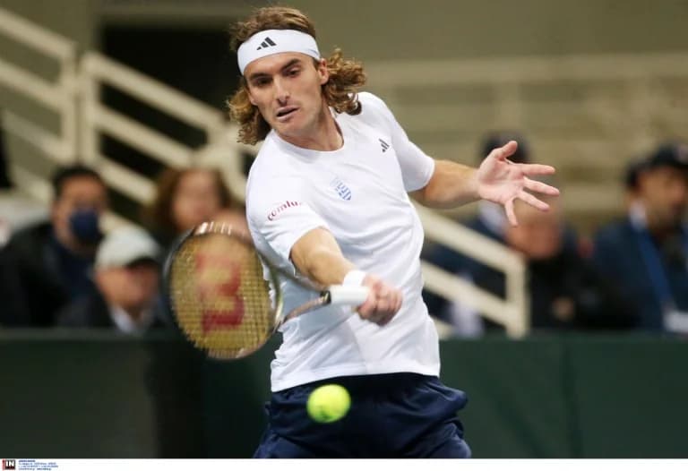 Tsitsipas: 'Enttäuscht von meinem Aufschlag, positiv, dass ich keine Schmerzen verspüre'