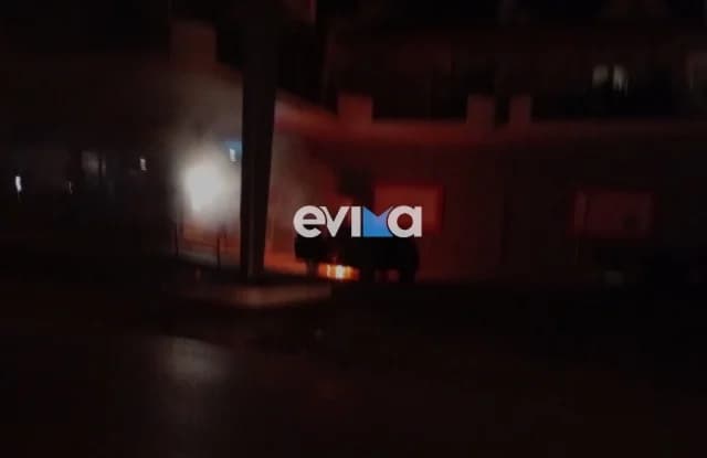 כלקידה: מכונית עלתה באש בחניון סופרמרקט