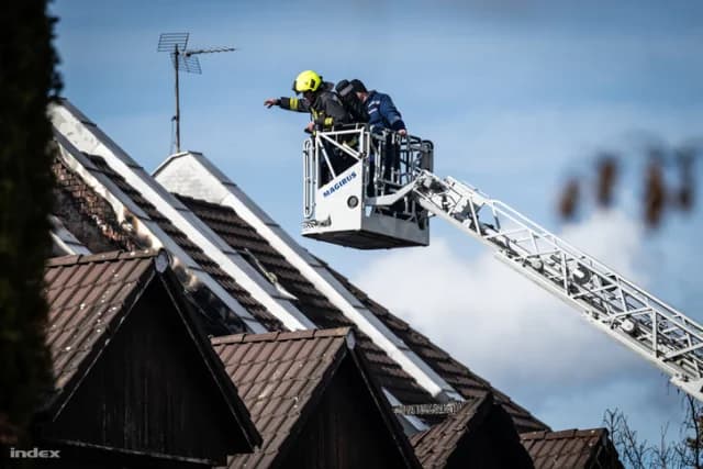 At Least Four Dead in Hungary in Housing Fire
