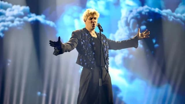 Good Job Nicky: Impresionante actuación en la semifinal griega de Eurovisión