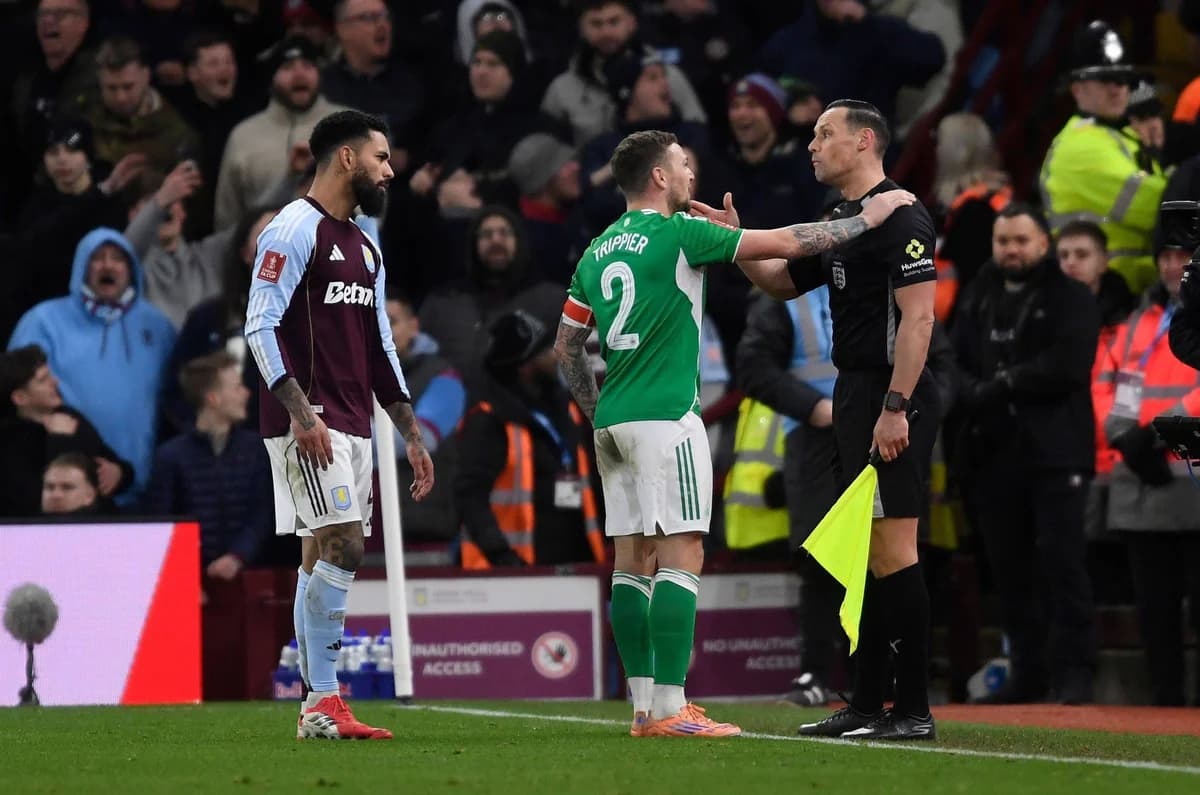 Aston Villa - Newcastle: Kontroverse um Schiedsrichterentscheidungen