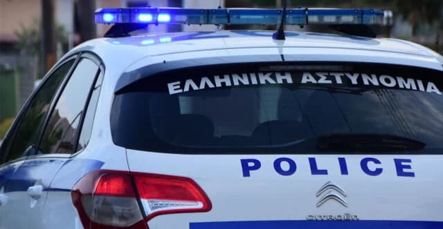 Detenida una mujer de 40 años en "El. Venizelos" con cigarrillos de contrabando