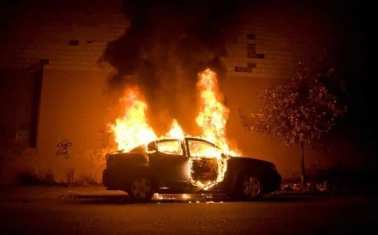 Λεμεσός: Εμπρησμός αυτοκινήτου 77χρονης συνδέεται με ανήλικο για βομβιστικές επιθέσεις