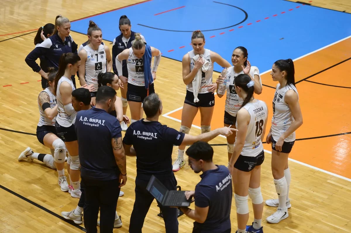 א.א. ת'יראס: קשיים והפסד לפנאתינייקוס