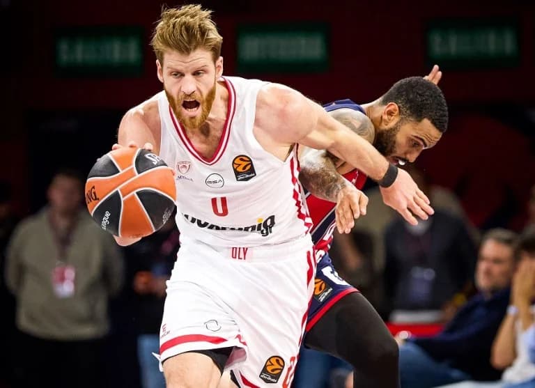 Walkup: Objetivo ganar la Copa de Grecia