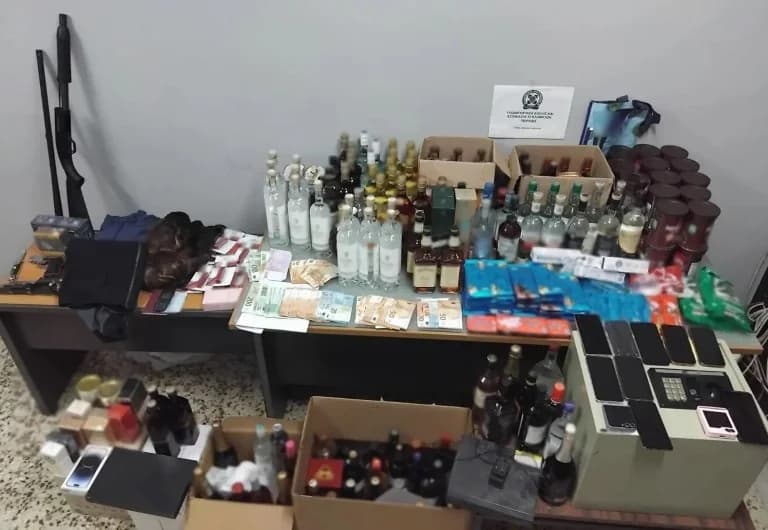 Ática: Desmantelada banda que robaba alcohol – 9 detenidos