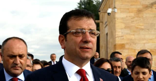 Ιμάμογλου: Νέα δίκη για το πτυχίο – «Θα τρέχουν σαν ποντίκια»