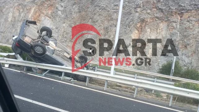 Τροχαίο στην Εθνική Οδό Τρίπολης-Κορίνθου: Αυτοκίνητο ανετράπη