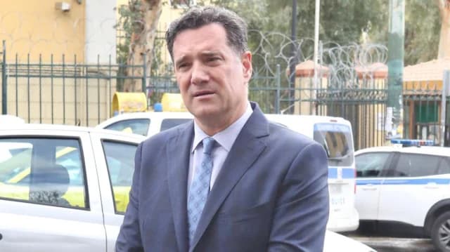 אדוניס גאורגיאדיס הגיש תביעה נגד זואי קונסטנטופולו בגין הוצאת דיבה
