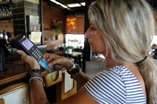 Κύπρος: Άνοδος στις απάτες πληρωμών στα €4 εκατ. το 1ο εξάμηνο του 2025
