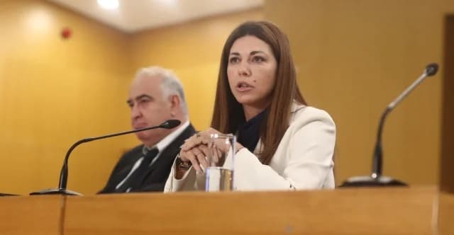 Zaharaki: Behauptungen der Opposition über nationalen Dialog sind vorgeschoben