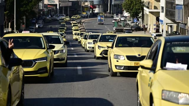 Huelga de taxis: Protestas en Atenas y Tesalónica
