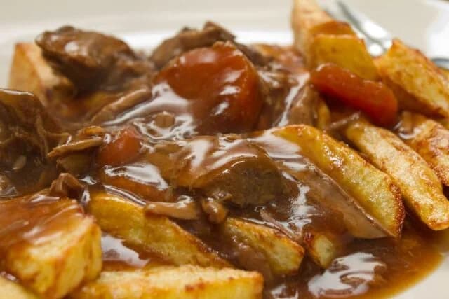 Cantina: Nostalgische Rezepte und Retro-Süßigkeiten