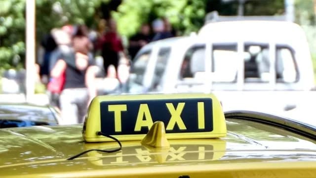 Huelga de taxis en Ática: Protestas y demandas
