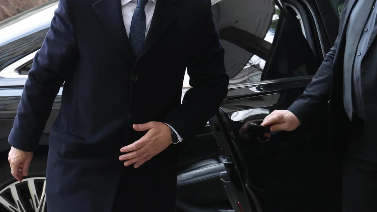 Múltiples pensiones para funcionarios: Obstáculos a la abolición, dice el Contralor General