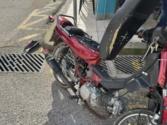 Accidente de tráfico en Agrinio: Motorista herido