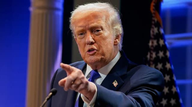 Дональд Трамп не поедет в Милан на хоккейный финал