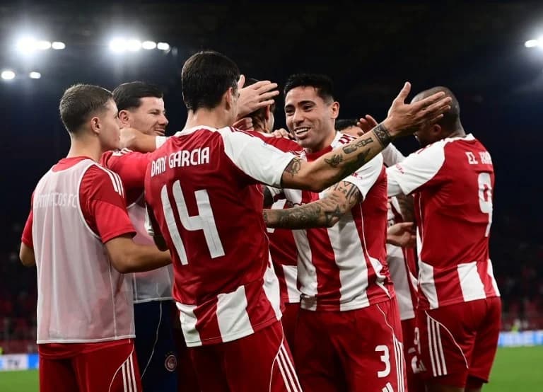 Ολυμπιακός - Παναιτωλικός 2-0: Επιστροφή στις νίκες και κορυφή