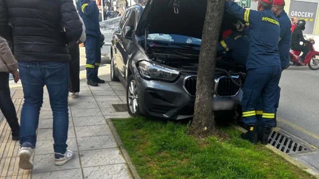 阿格里尼奥交通事故：汽车撞上三辆车