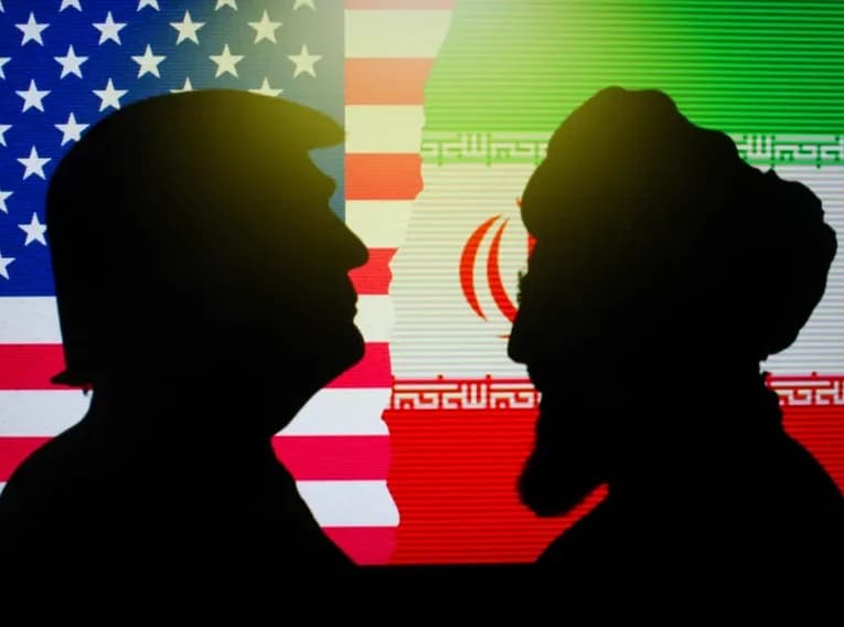 Экс-агент ЦРУ: Трамп планирует атаку на Иран