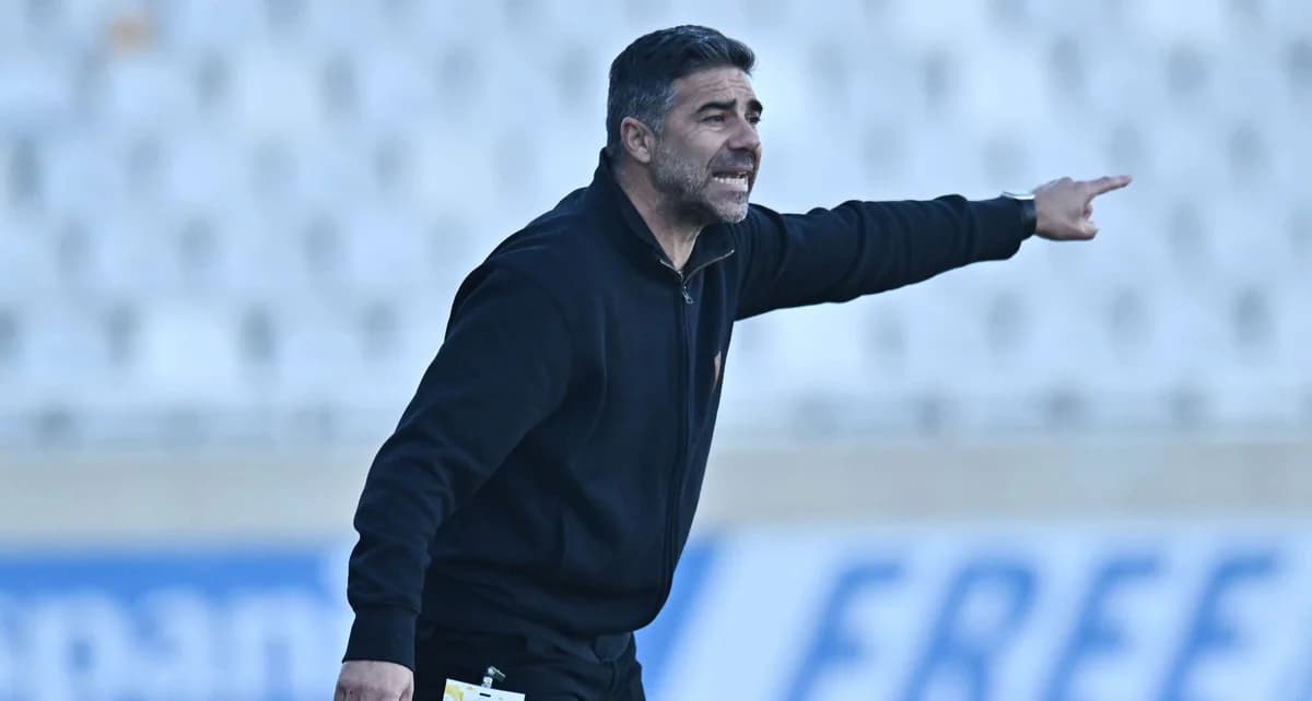 Satsias Aufstellung für das Spiel Omonia Aradippou gegen AEK
