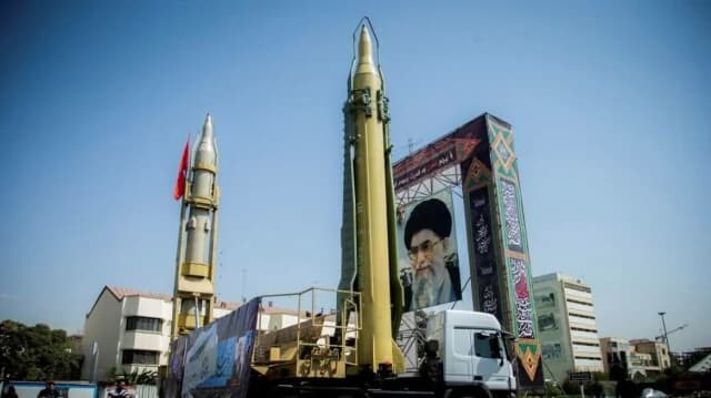 Geheimes Abkommen zwischen Iran und Russland über Tausende von Raketen