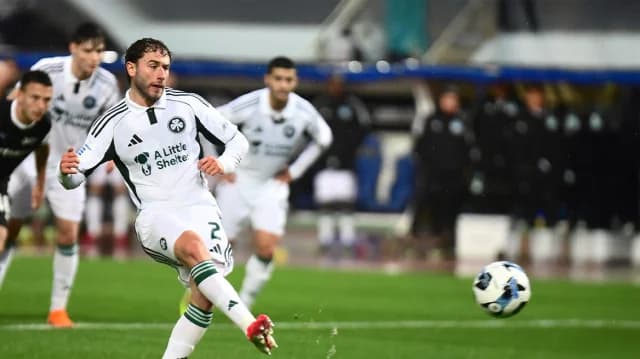 Super League: Πέναλτι μέσω VAR για τον Παναθηναϊκό και αποβολή του Νους μετά τη λήξη