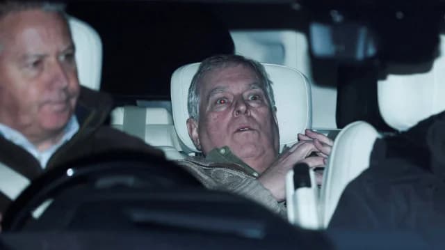 Prinz Andrew: Skandal und die Entscheidung des Palastes, ihn 'verschwinden' zu lassen