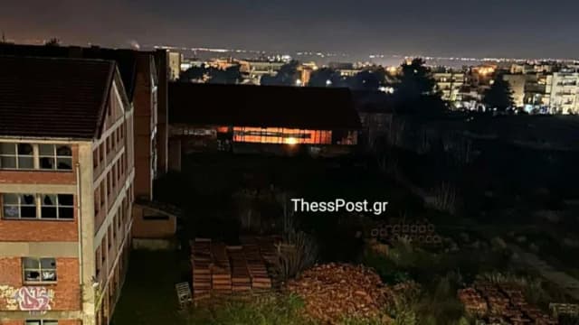 שריפה במפעל הלבנים אלטיני בסלוניקי – תחת שליטה מהירה