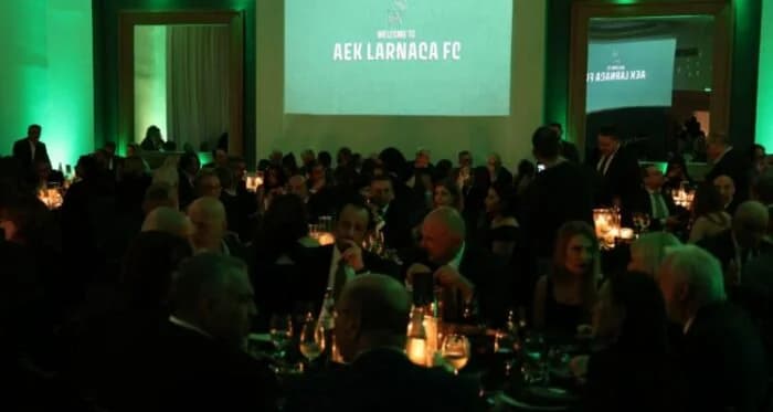 AEK Larnaca: Exitosa cena de gala con representantes de la comunidad