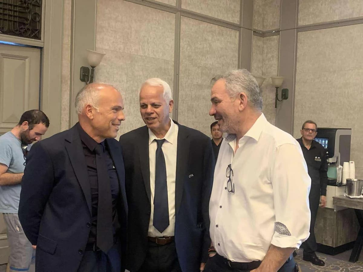 Dimitris Grigoriou bei der KOP-Generalversammlung