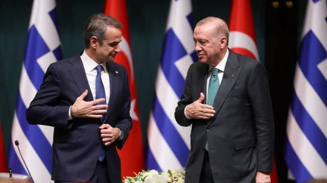 Mitsotakis calls Erdoğan to wish him a happy birthday