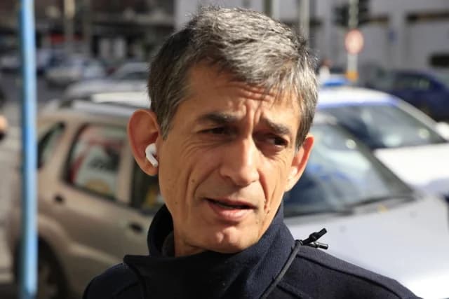 ניקוס קרניקאס: ביקורת על השמאל ותגובות לגבי ND