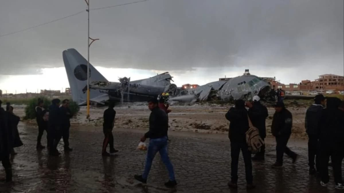 玻利维亚：C-130坠毁，15人死亡
