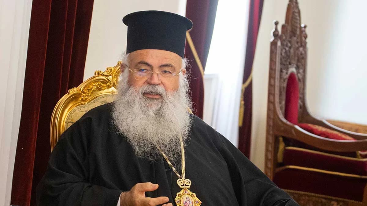 ארכיבישוף: מאבקו של אבקסנטיוס - לידה מחדש לשחרור