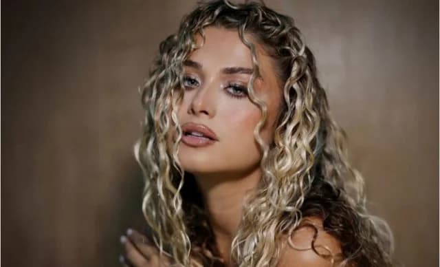 Antigoni Buxton antwortet auf Shakira-Vergleiche und Eurovision 2026